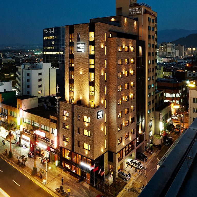 urban island hotel jeju 642ae8c0d3b3a