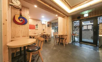 Insadong R Guesthouse