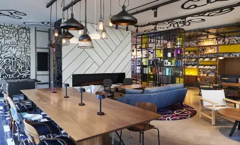 Moxy Seoul Myeongdong Moxy Seoul Myeongdong