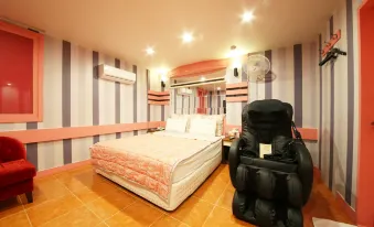 Sense Motel