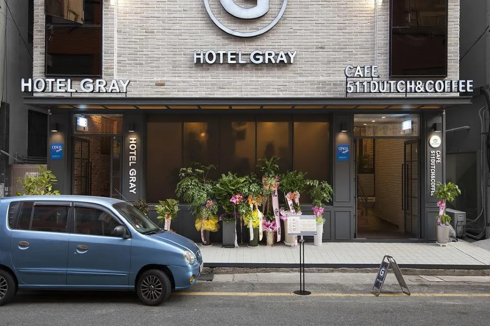 Hotel Gray