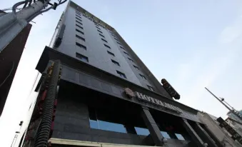 Mind Hotel